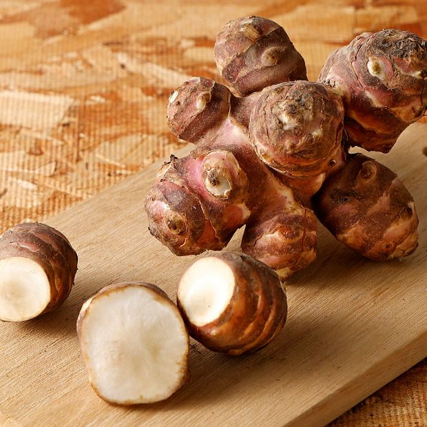 生姜のような見た目の菊芋（きくいも）