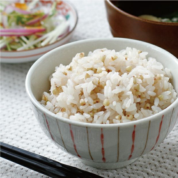 なかしべつ食堂｜上原農場 そばの実 500g×2袋｜有機栽培｜食べレア